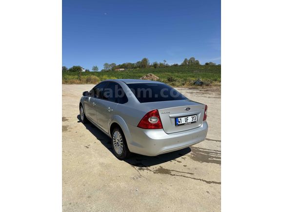 Sahibinden Ford Focus 1.6 TDCi Titanium 2010 Model 