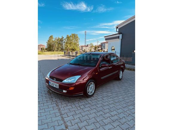 Sahibinden Ford Focus 1.6 Ghia 2001 Model 