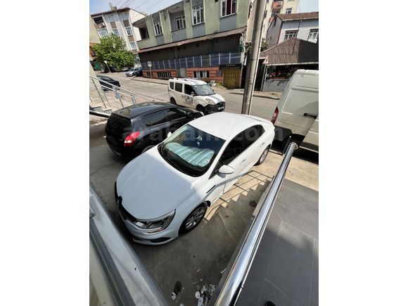 Sahibinden Renault Megane 1.5 dCi Icon 2021 Model 