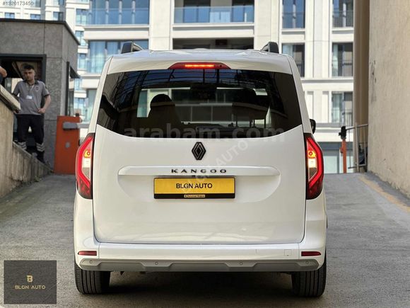 2024 RENAULT KANGOO MULTİX 1.3 TCe İCONİC OTMTK HATASIZ SERV BAK