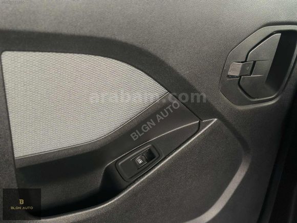 2024 RENAULT KANGOO MULTİX 1.3 TCe İCONİC OTMTK HATASIZ SERV BAK