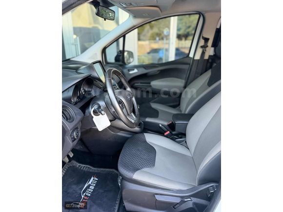KALE'DEN 2023 MODEL HATASIZ FORD COURİER ECOBLUE DELUXE 63 KM
