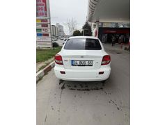 Sahibinden Kia Rio 1.5 Trend 2004 Model İstanbul 223.000 km Beyaz
