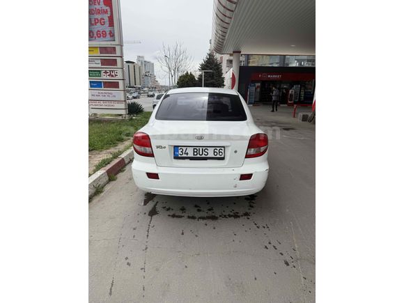 Sahibinden Kia Rio 1.5 Trend 2004 Model İstanbul 223.000 km Beyaz
