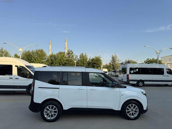 2024 FORD COURİER TİTANİUM PAKET 49 BİNDE HATASIZ BOYASIZ