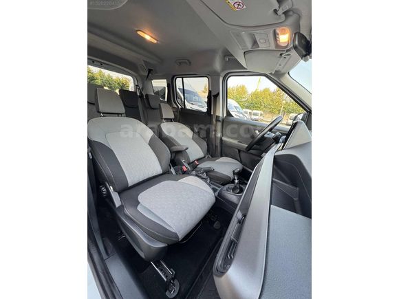 2024 FORD COURİER TİTANİUM PAKET 49 BİNDE HATASIZ BOYASIZ
