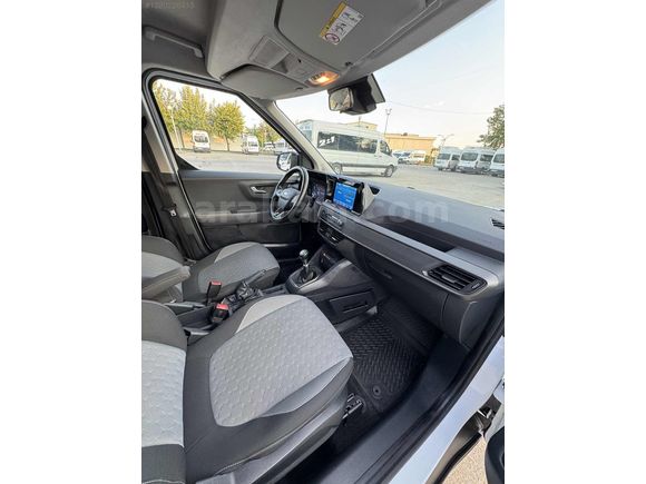2024 FORD COURİER TİTANİUM PAKET 49 BİNDE HATASIZ BOYASIZ