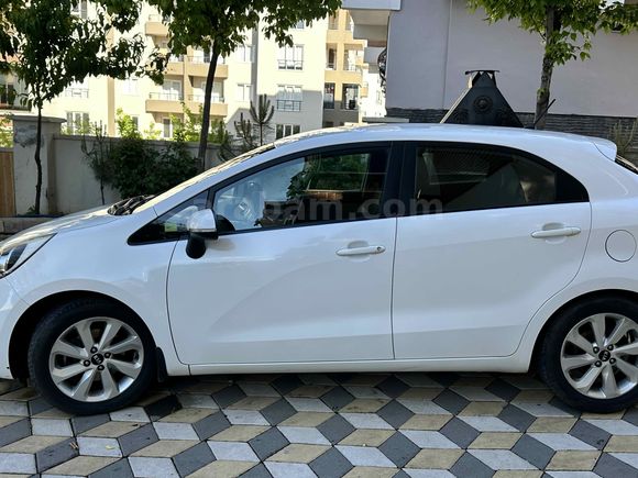 Sahibinden Kia Rio 1.4 CRDi Concept 2015 Model 