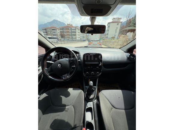 Sahibinden Renault Clio 0.9 TCe Touch 2013 Model  144.000 km Kırmızı