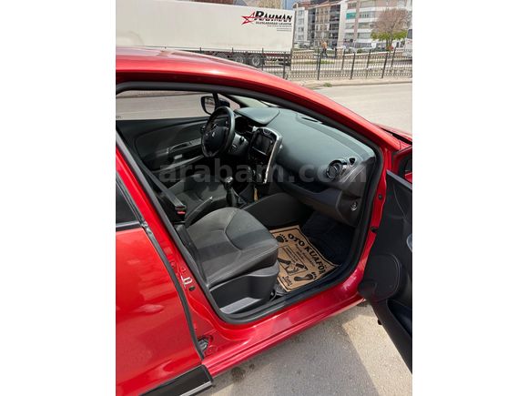 Sahibinden Renault Clio 0.9 TCe Touch 2013 Model  144.000 km Kırmızı