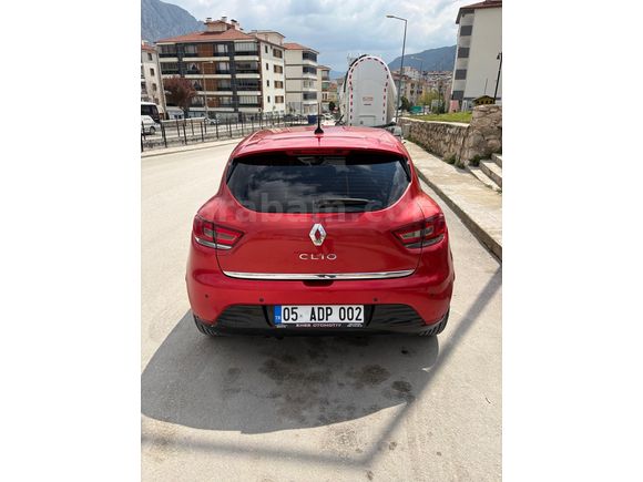Sahibinden Renault Clio 0.9 TCe Touch 2013 Model  144.000 km Kırmızı