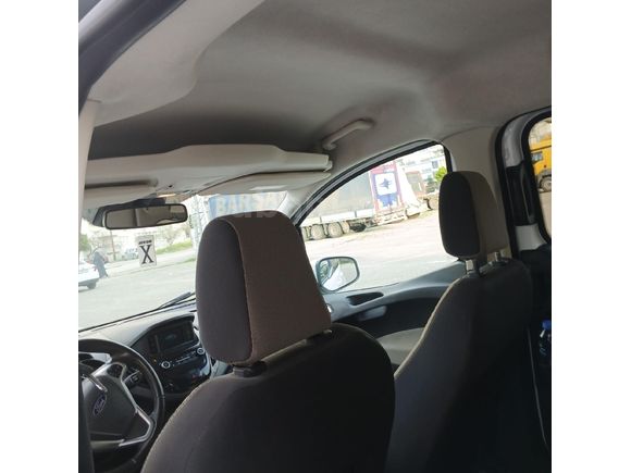 SAHİBİNDEN ACİL SATILIK TOURNEO COURIER TITANIUM