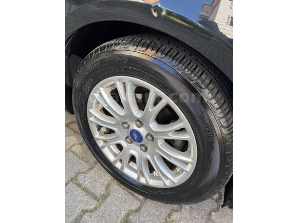 Sahibinden Ford Focus 1.6 TDCi Titanium 2014 Model  154.000 km Siyah