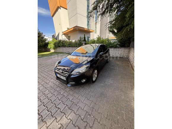 Sahibinden Ford Focus 1.6 TDCi Titanium 2014 Model  154.000 km Siyah