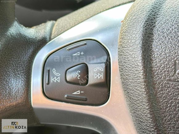 2020 FORD COURİER TİTANİUM 59.000 KM GERİ GÖRÜŞ KAMERASI.