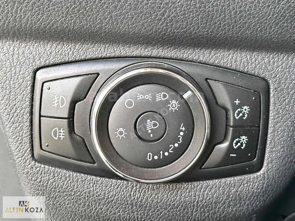 2020 FORD COURİER TİTANİUM 59.000 KM GERİ GÖRÜŞ KAMERASI.