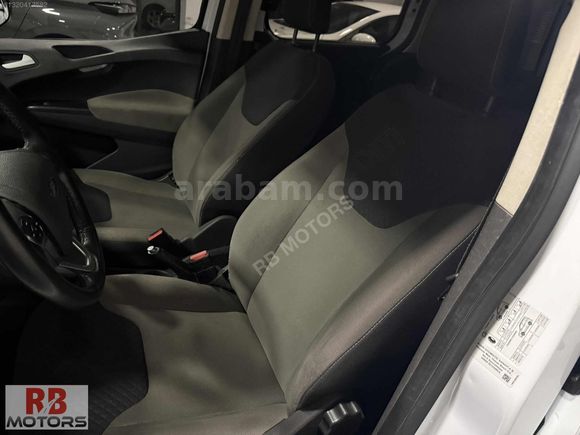 2022 MODEL TOURNEO COURİER 1.5 TDCİ DELUXE