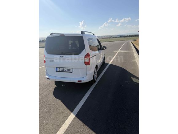 Sahibinden Ford Tourneo Courier 1.5 TDCi Titanium Plus 2018 Model 