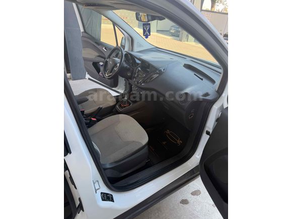Sahibinden Ford Tourneo Courier 1.5 TDCi Titanium Plus 2018 Model 