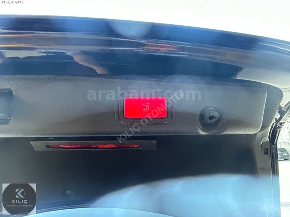 2022 MODEL E 200 D 108.000 KM DE CAM TAVANLI