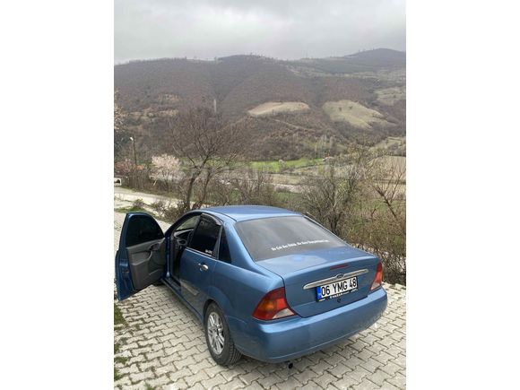 Sahibinden Ford Focus 1.6 Ambiente 2000 Model 