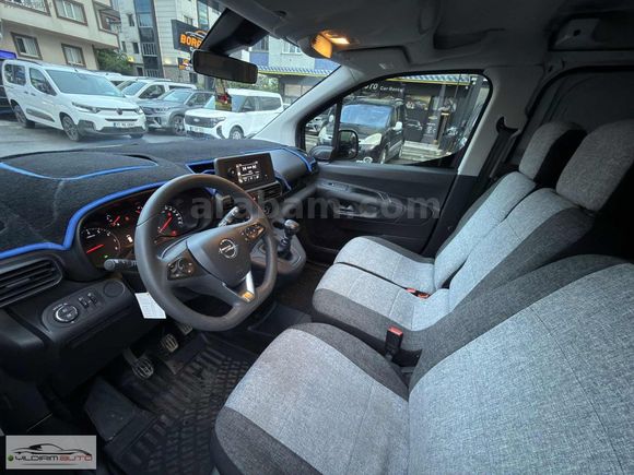 2024 OPEL COMBO CARGO 1.5 D EDİTİON 102HP HATASIZ BOYASIZ %20KDV