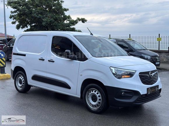 2024 OPEL COMBO CARGO 1.5 D EDİTİON 102HP HATASIZ BOYASIZ %20KDV