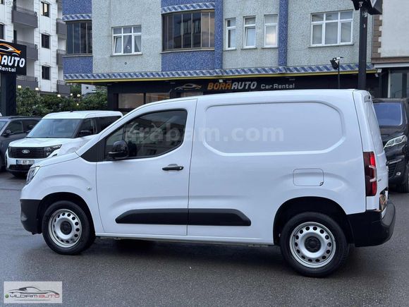 2024 OPEL COMBO CARGO 1.5 D EDİTİON 102HP HATASIZ BOYASIZ %20KDV