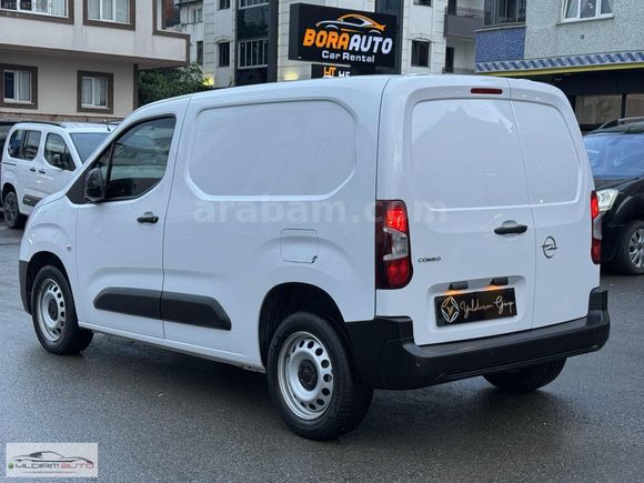 2024 OPEL COMBO CARGO 1.5 D EDİTİON 102HP HATASIZ BOYASIZ %20KDV