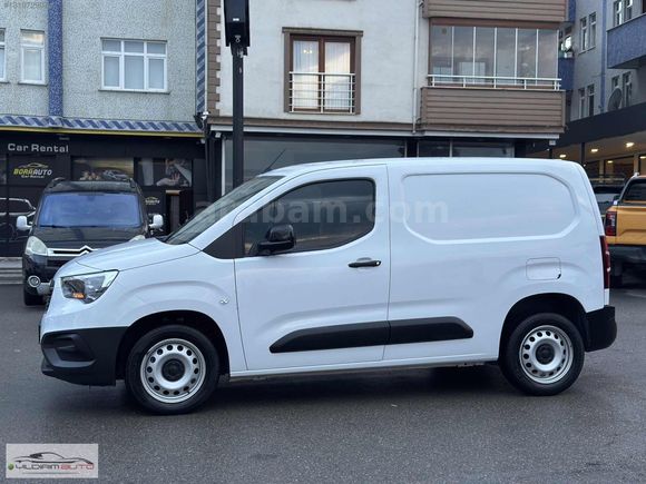2024 OPEL COMBO CARGO 1.5 D EDİTİON 102HP HATASIZ BOYASIZ %20KDV