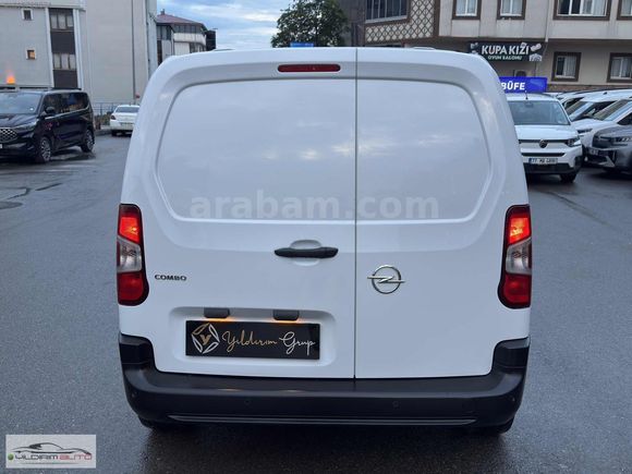 2024 OPEL COMBO CARGO 1.5 D EDİTİON 102HP HATASIZ BOYASIZ %20KDV