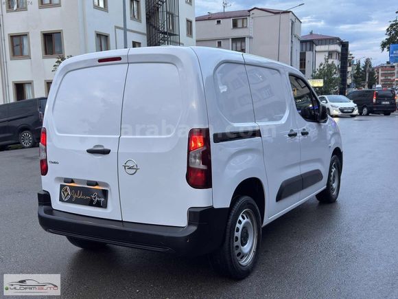 2024 OPEL COMBO CARGO 1.5 D EDİTİON 102HP HATASIZ BOYASIZ %20KDV