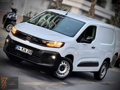 BOYASIZ 2024 OPEL COMBO CARGO 1.5 EDITION 2+1 45.000KM