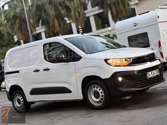 BOYASIZ 2024 OPEL COMBO CARGO 1.5 EDITION 2+1 45.000KM