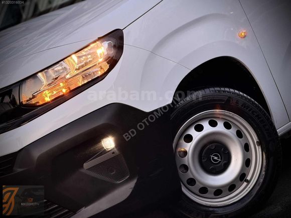 BOYASIZ 2024 OPEL COMBO CARGO 1.5 EDITION 2+1 45.000KM