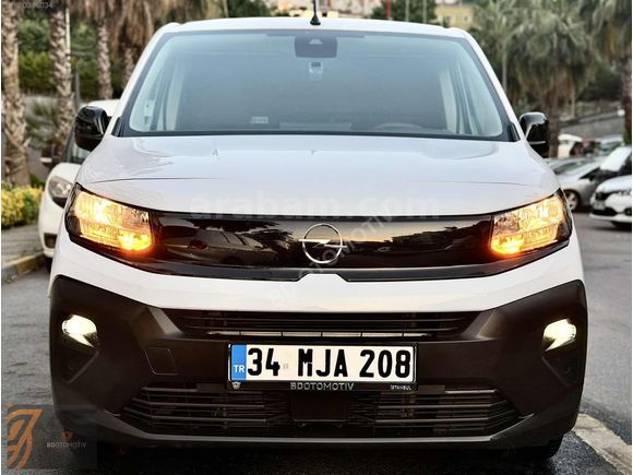 BOYASIZ 2024 OPEL COMBO CARGO 1.5 EDITION 2+1 45.000KM