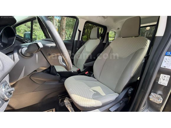 OTOMOBİL RUHSATLI SAKLI GARAJ'DAN HATASIZ 51.000 KM'DE