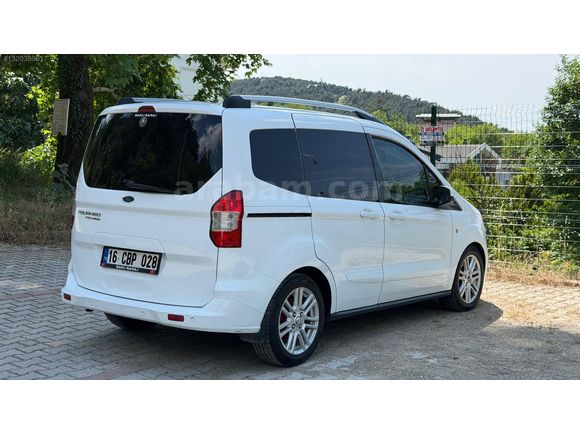 SAKLI GARAJ'DAN HATASIZ FORD TOURNEO COURİER