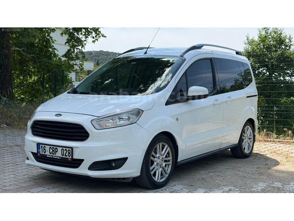 SAKLI GARAJ'DAN HATASIZ FORD TOURNEO COURİER