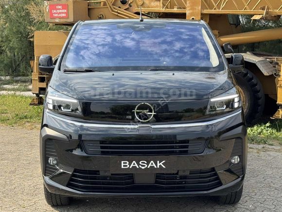 Başak Otomotiv 2.EL'den 2024 OpelZafira LifeUltimateXL 13 Bin Km