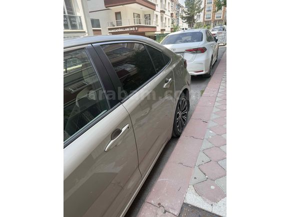 Sahibinden Toyota Corolla 1.5 Flame X-Pack  