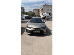 Sahibinden Toyota Corolla 1.5 Flame X-Pack 2021 Model 
Sıfır gibi 
