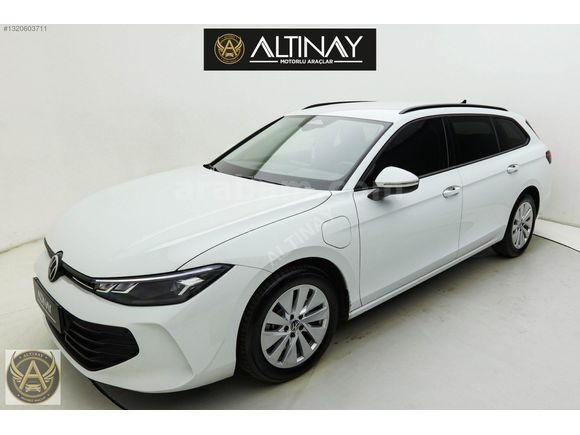 2025 VW PASSAT 1.5 PLUG-İN HYBRID NOKTA BOYASIZ 18.000 KM