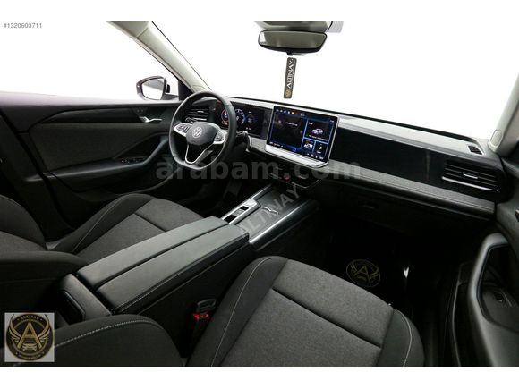 2025 VW PASSAT 1.5 PLUG-İN HYBRID NOKTA BOYASIZ 18.000 KM