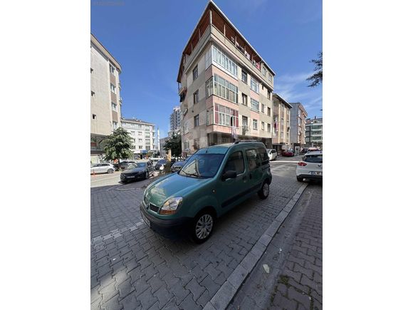 ÇİFT SÜRGÜ ARKA TEK KAPAK 1.5 DCİ RENAULT KANGO HASAR KAYITSIZ