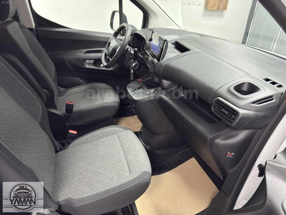 HATASIZ 2025 OPEL COMBO 1.5 D ESSENTİAL 25.000 KM OTOMATİK