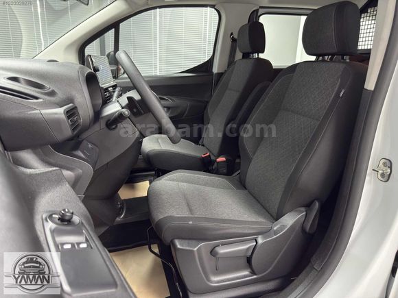 HATASIZ 2025 OPEL COMBO 1.5 D ESSENTİAL 25.000 KM OTOMATİK