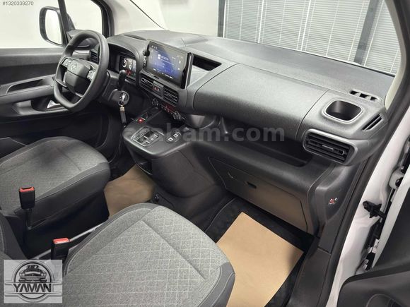 HATASIZ 2025 OPEL COMBO 1.5 D ESSENTİAL 25.000 KM OTOMATİK