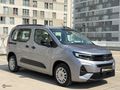 ÜSTAD MOTORS OPEL COMBO 1.5 DİZEL ESSENTİAL TAMAMINA KREDİ