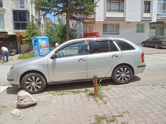 Sahibinden Skoda Fabia 1.2 Classic 2004 Model